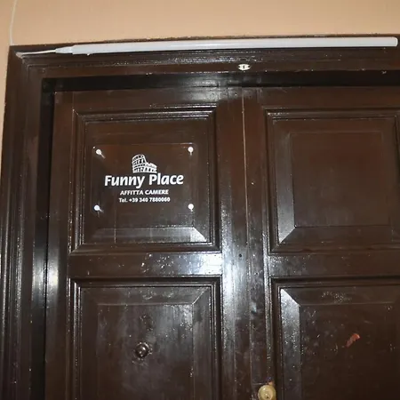 بيت ضيافة Funny Place روما